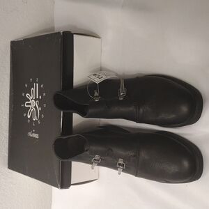 𝅺INSPIRED soles NWT black leather ankle boots size 7 New